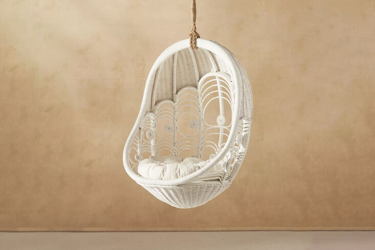 anthropologie peacock indoor/outdoor hanging chair white 32