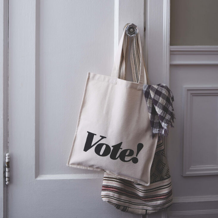 Vote Tote by Sir Madam.