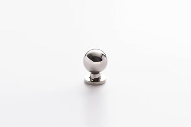 10 Easy Pieces: Modern Cabinet Knobs - Remodelista