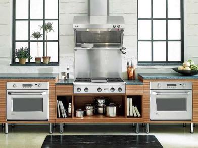 How to Choose Between a Range or a Cooktop and Wall Oven in the Kitchen:  Remodeling 101 - Remodelista