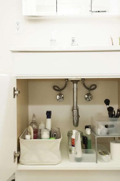Bathroom Organization {Under the Sink Organizing Tips} - Polished Habitat