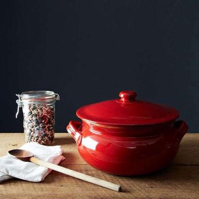 https://www.remodelista.com/ezoimgfmt/media.remodelista.com/wp-content/uploads/2015/03/fields/tuscan-bean-pot-from-provisions-made-in-italy-remodelista_0.jpg?ezimgfmt=rs:392x392/rscb4