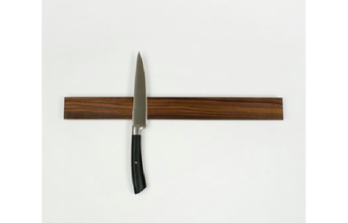 https://www.remodelista.com/ezoimgfmt/media.remodelista.com/wp-content/uploads/2015/03/fields/wood-knife-rack.png?ezimgfmt=rs:392x253/rscb4