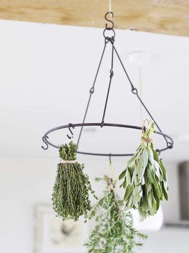 10 Easy Pieces: Herb Drying Racks - Gardenista