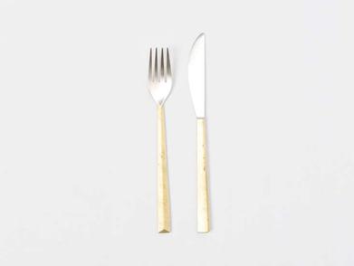 https://www.remodelista.com/ezoimgfmt/media.remodelista.com/wp-content/uploads/2016/03/oji-massanori-brass-flatware-remodelista.jpg?ezimgfmt=rs:392x294/rscb4