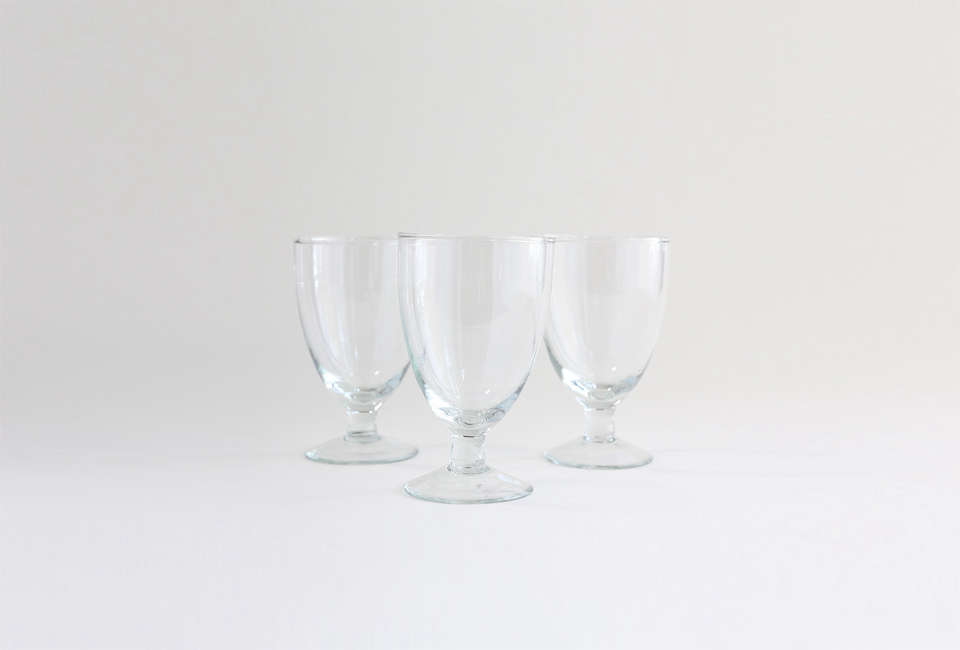 short stubby wine glasses