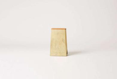 https://www.remodelista.com/ezoimgfmt/media.remodelista.com/wp-content/uploads/2016/09/oji-masanori-brass-knife-stand-remodelista.jpg?ezimgfmt=rs:392x265/rscb4