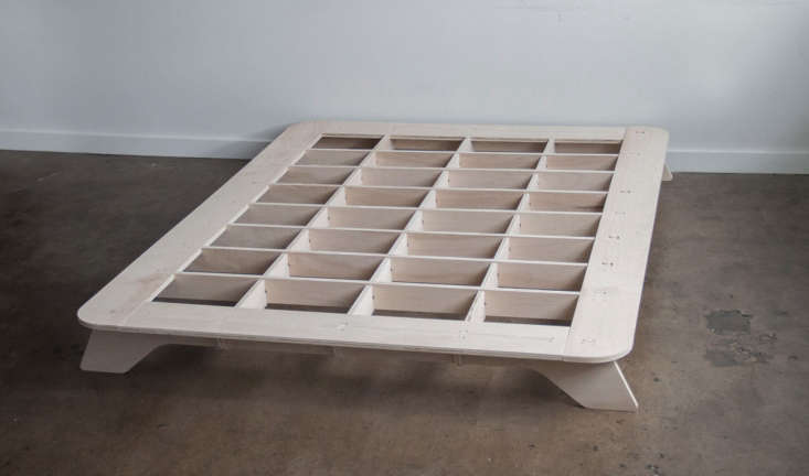 Flat pack store bed frame