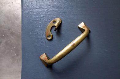Testing 5 Popular Ways To Clean Badly Tarnished Brass Door Handles 