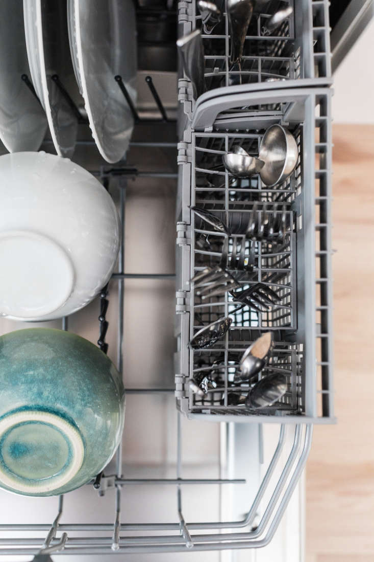 Best way to load deals a bosch dishwasher