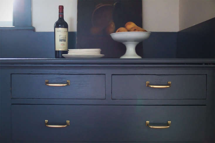 though i do enjoy a patina, this dark room benefits from a bit of bright warmth. 16