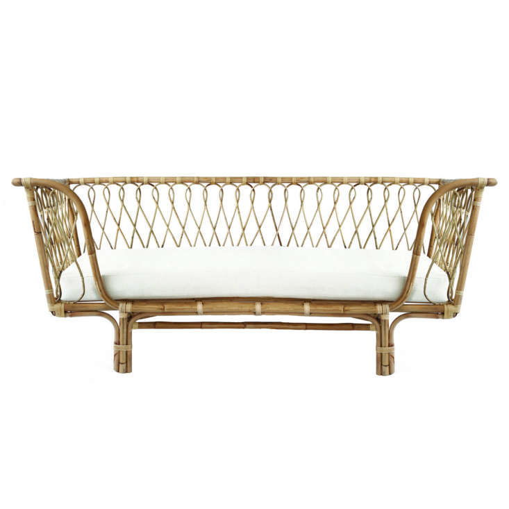 Vintage wicker deals daybed