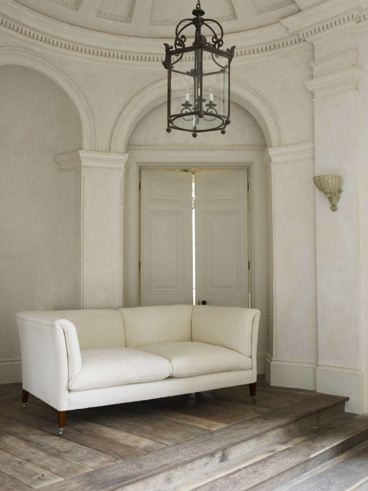 10 Easy Pieces The Perfect High End Luxury Sofa Remodelista