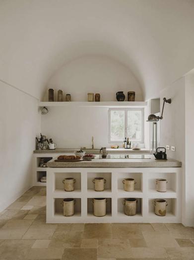 https://www.remodelista.com/ezoimgfmt/media.remodelista.com/wp-content/uploads/2019/04/villa-castelluccio-studio-andrew-trotter-salva-lopez-kitchen-733x977.jpg?ezimgfmt=rs:392x522/rscb4