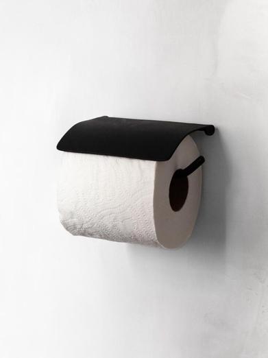 https://www.remodelista.com/ezoimgfmt/media.remodelista.com/wp-content/uploads/2021/08/muro-kanamono-toilet-paper-roll-black-733x977.jpeg?ezimgfmt=rs:392x522/rscb4