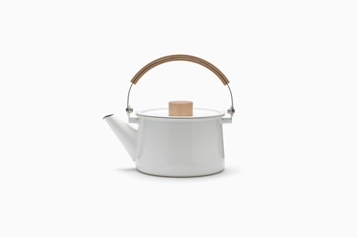 julie&#8\2\17;s next purchase will be the kaico kettle, designed by makoto  24