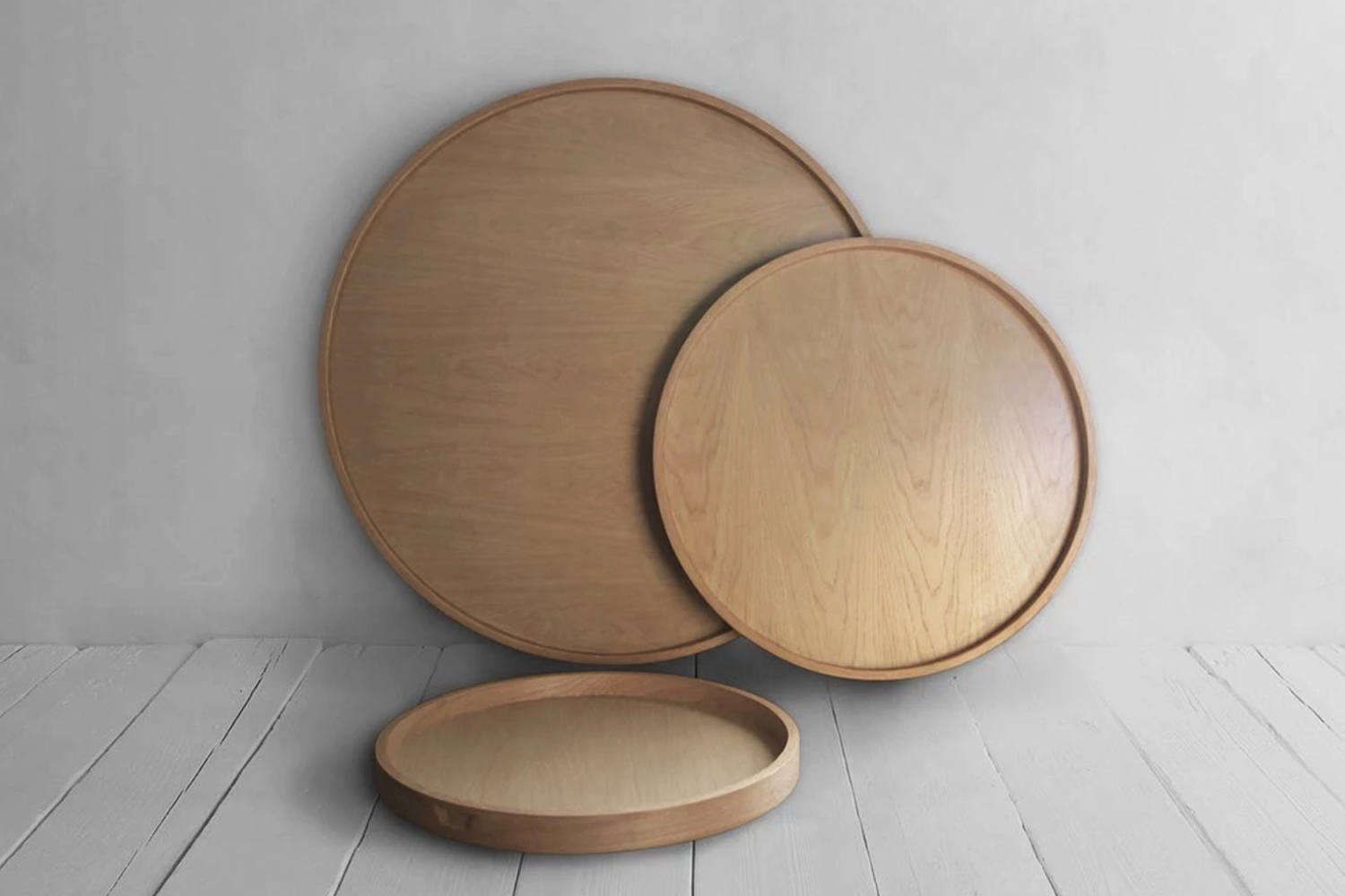 10 Easy Pieces: Round Wood Trays - Remodelista