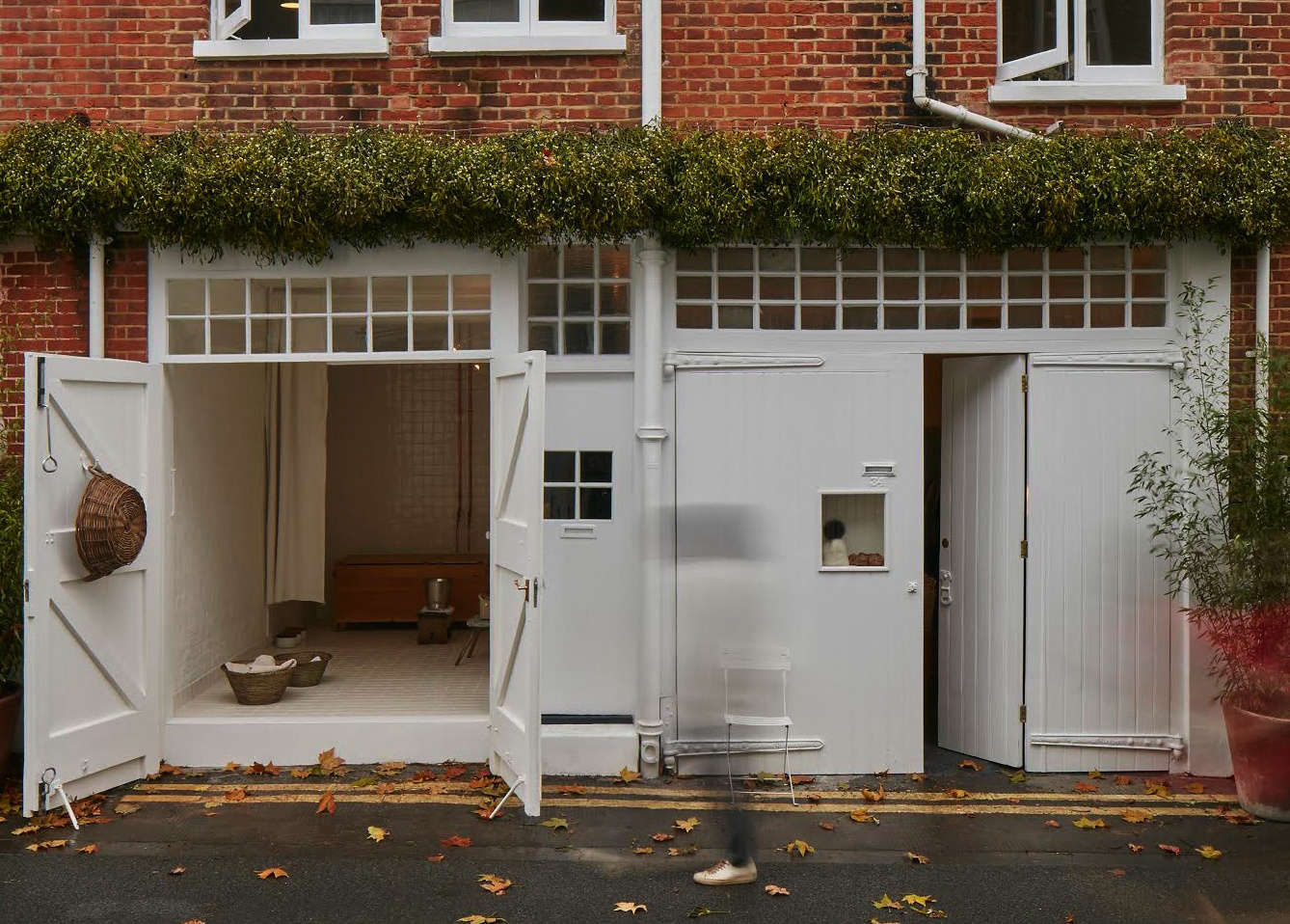 What to Read in This Week's English Influence Issue - Remodelista