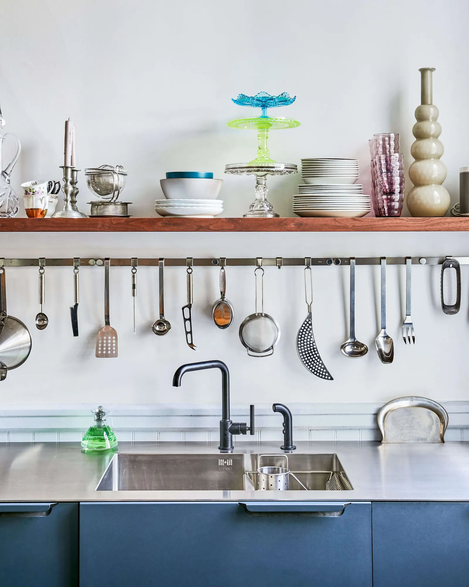 Trending on The Organized Home: Clever Tricks & Tools for a Well-Ordered Life - Remodelista