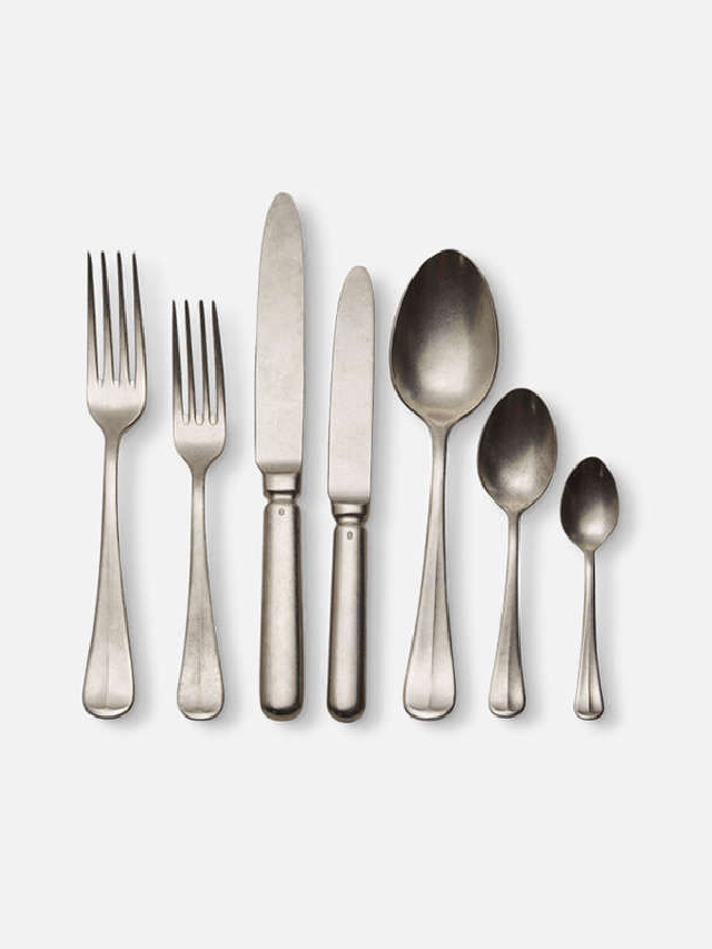 10 Easy Pieces Traditional Georgian Style Flatware Remodelista Web Story 