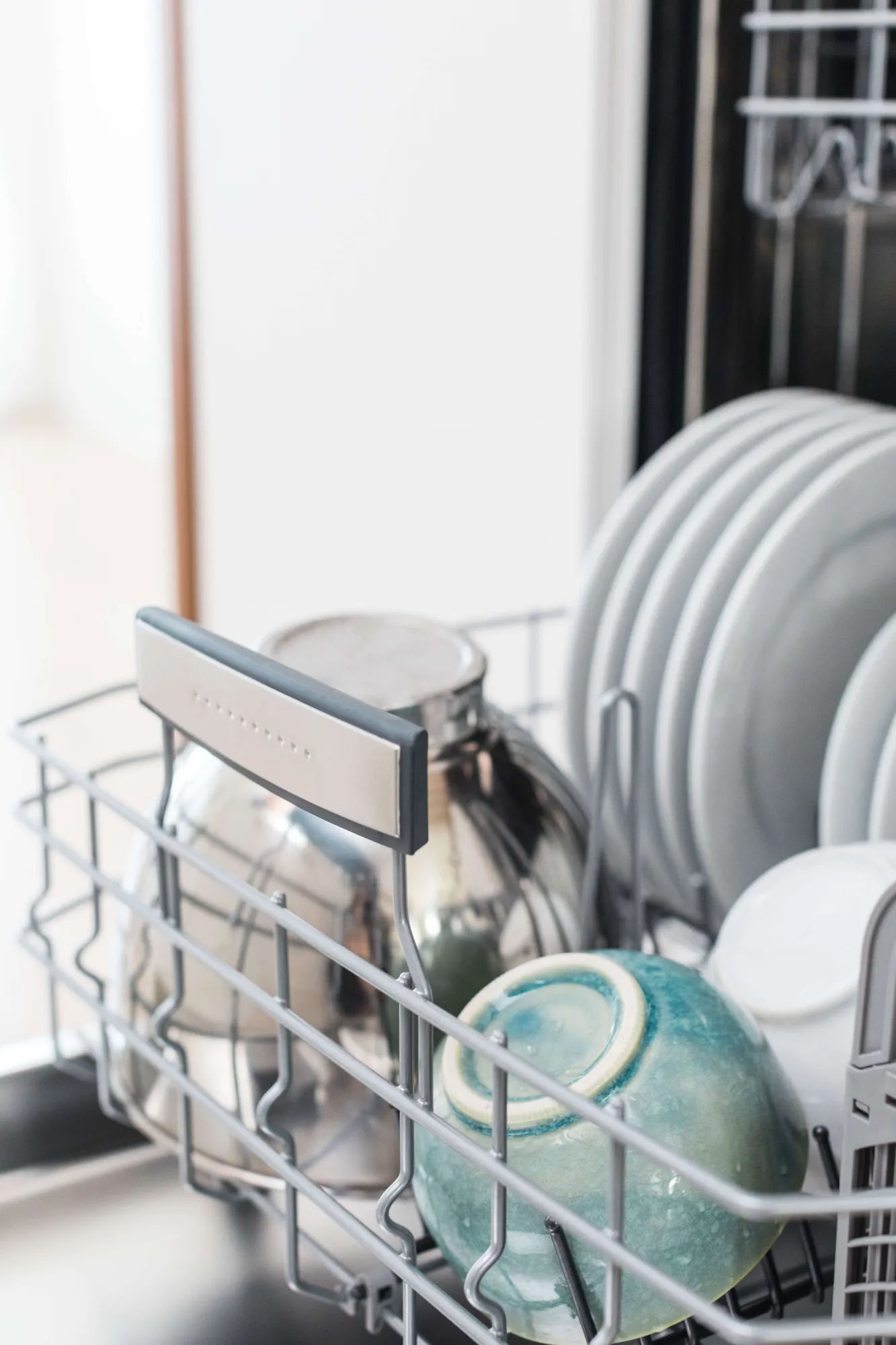 Expert Advice from Bosch: How to Load a Dishwasher - Remodelista