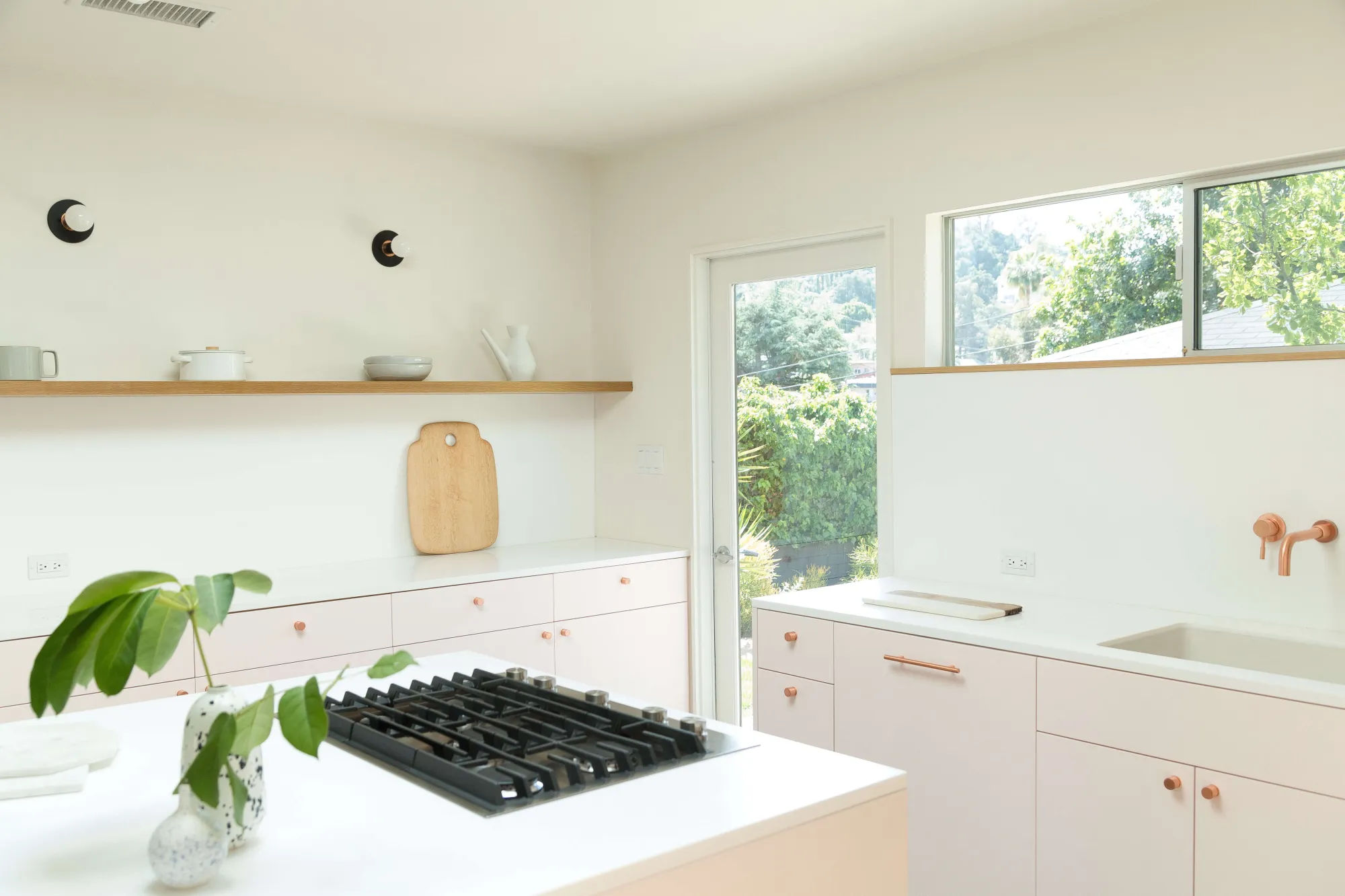 Pale pink kitchen by Studio Ritz Rabin in LA