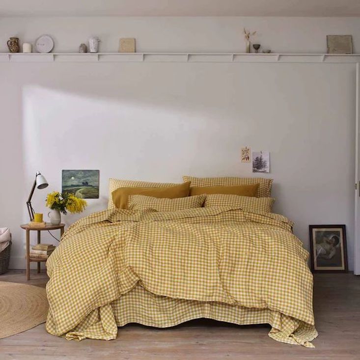 https://www.remodelista.com/wp-content/uploads/2023/10/honey-gingham-linen-bundle.jpeg?ezimgfmt=rs:392x392/rscb4