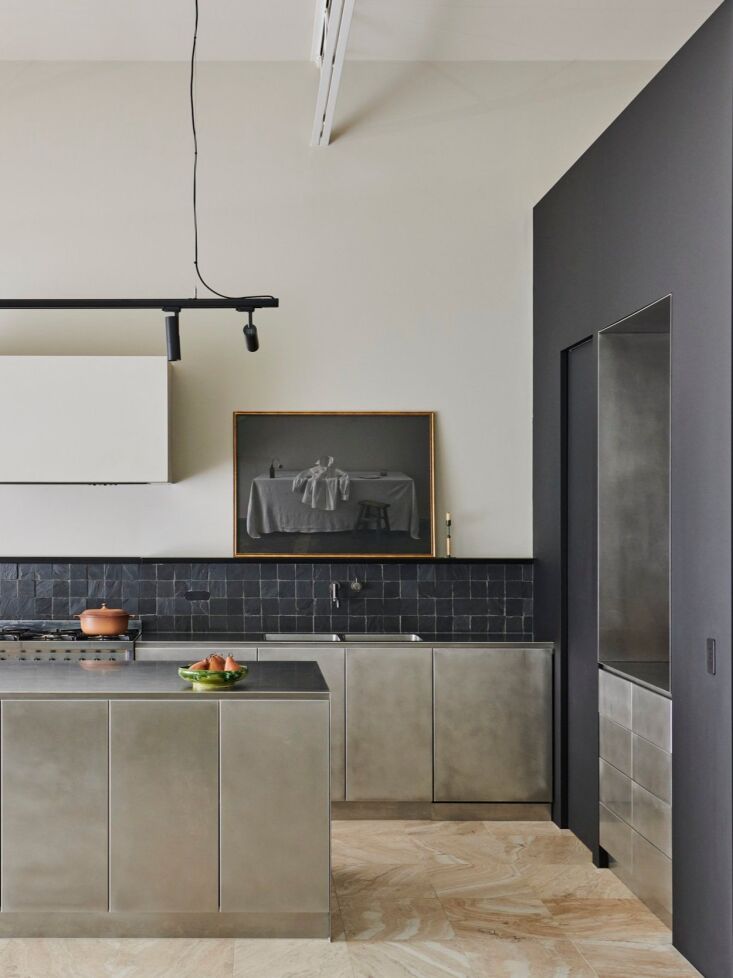 14 Kitchens with a stainless steel countertop - COCO LAPINE