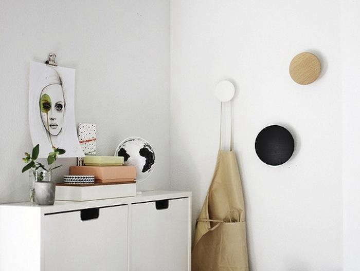 High/Low:DotWallHooks-Remodelista