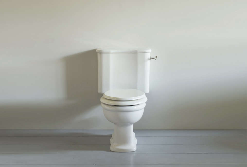 10EasyPieces:TraditionalFloorStandingToilets