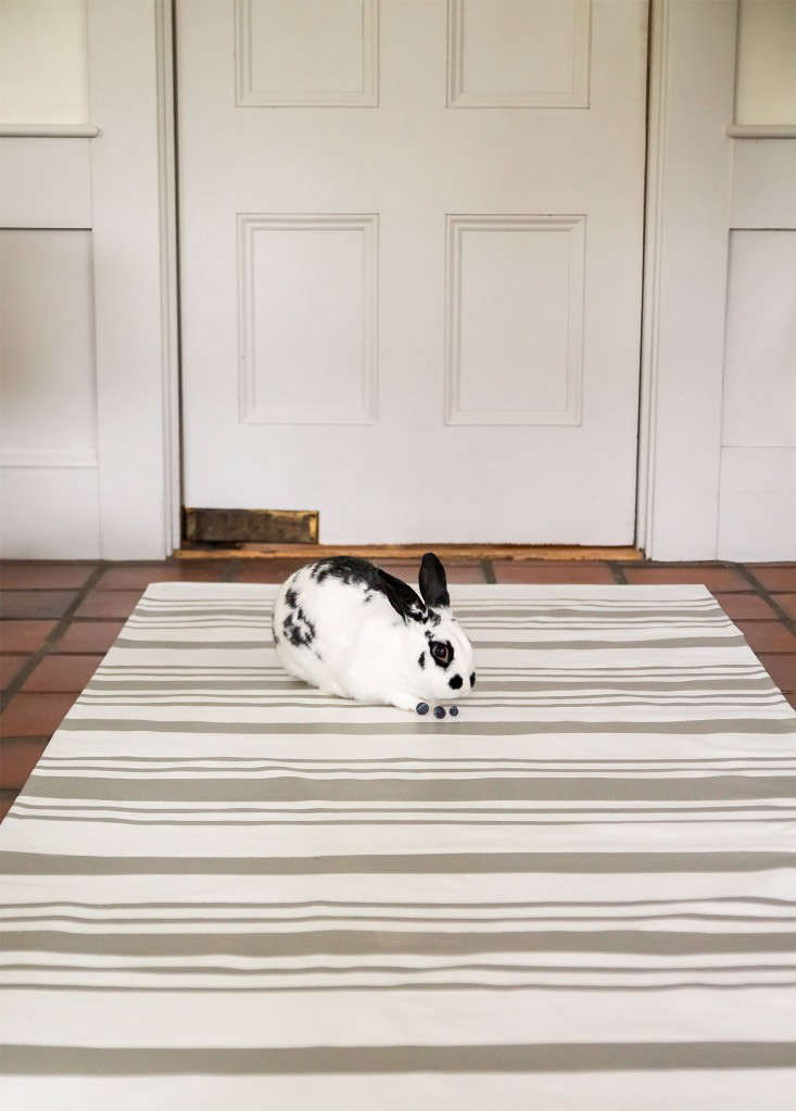 DIY:TheSwedish-StripedCanvasFloorcloth-Remodelista