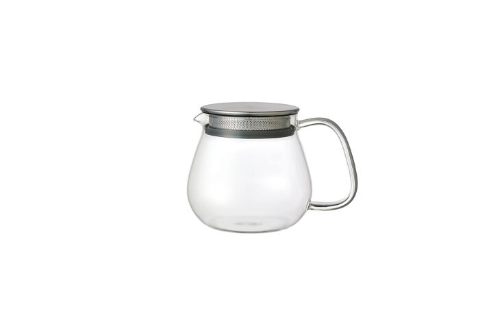 https://www.remodelista.com/wp-content/uploads/2023/11/kinto-unitea-one-touch-teapot-733x489.jpg?ezimgfmt=rs:392x262/rscb4