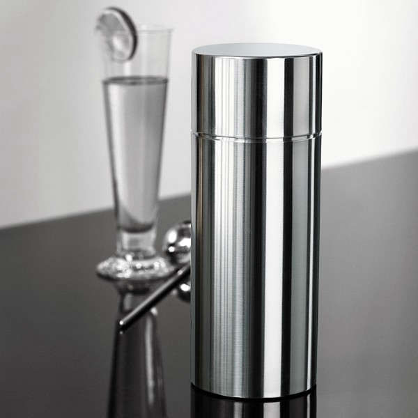 ObjectLessons:TheClassicCocktailShaker(Plus5toBuy)-Remodelista