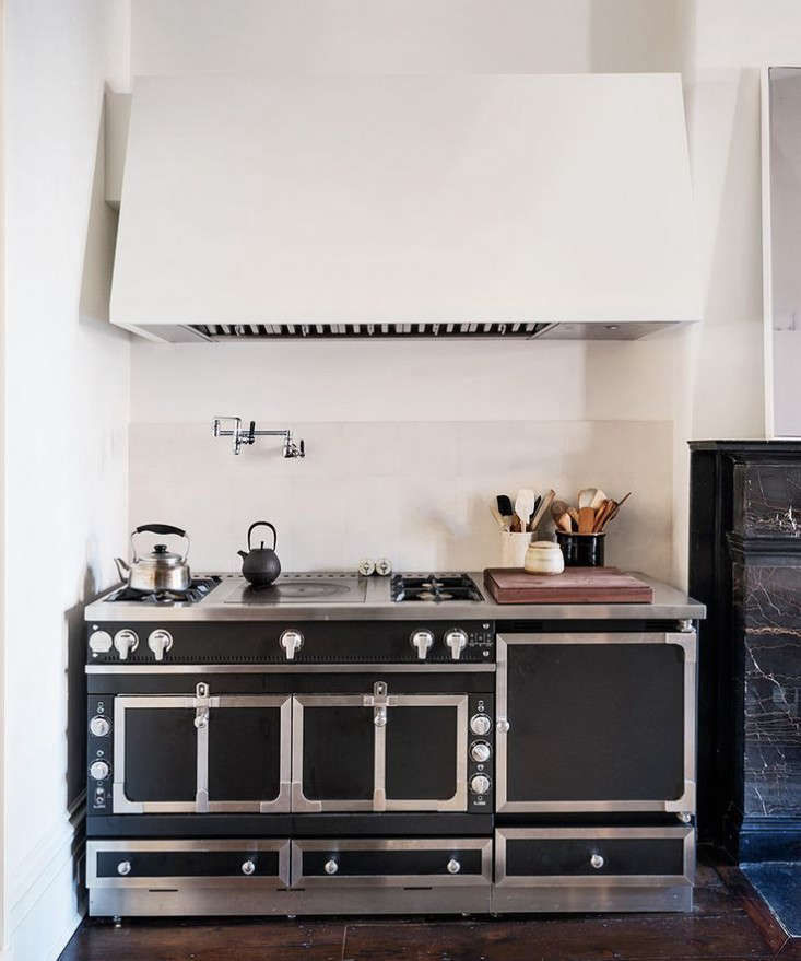 6Château-StyleCookingRangesfortheLuxeHolidayKitchen-Remodelista