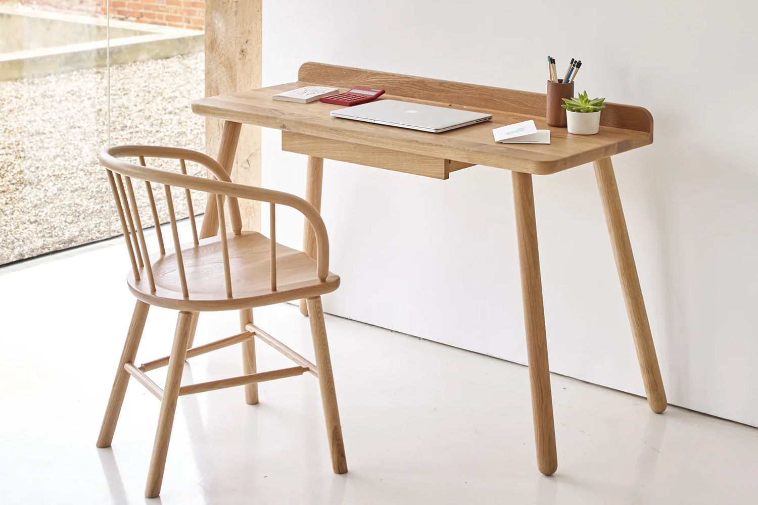 10EasyPieces:DesksforSmallSpaces-Remodelista