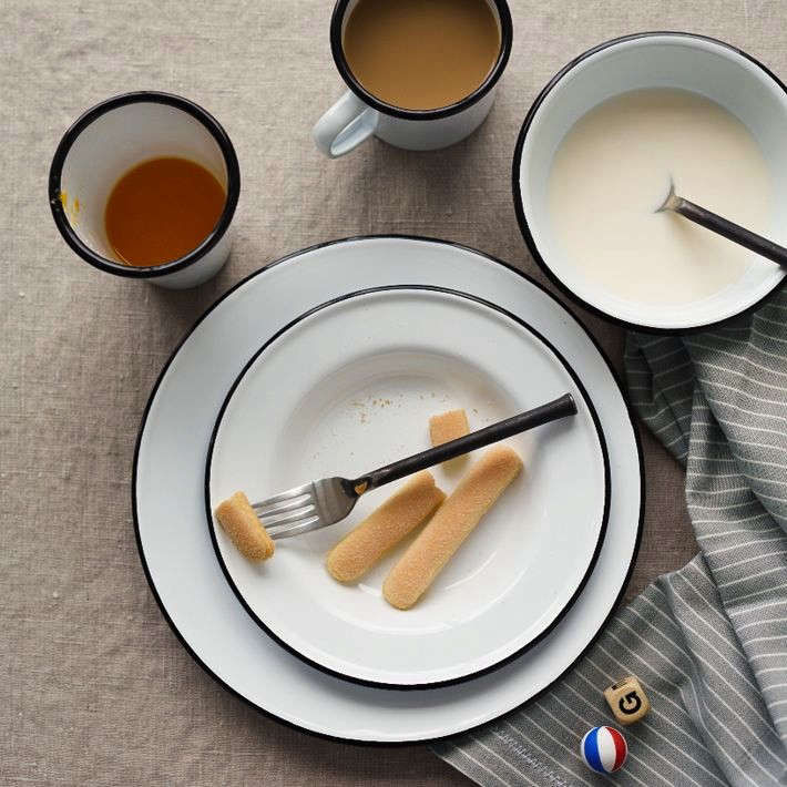 10EasyPieces:OutdoorDiningPlates-Remodelista