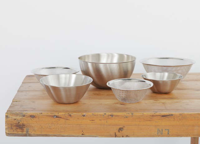 5Favorites:Space-SavingStackingBowls-Remodelista