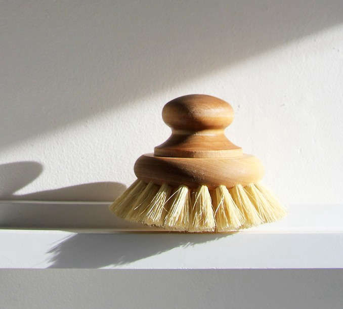 GiftGuide:10Practical(butPretty)StockingStuffers-Remodelista