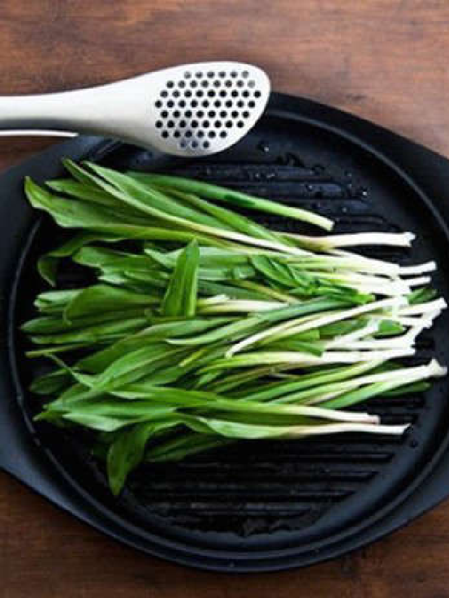 5 Favorites Kitchen Tongs Remodelista Web Story Remodelista   5 Favorites Kitchen Tongs Remodelista Web Story 