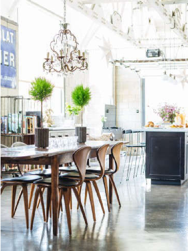 Joan McNamara's Industrial Chic Loft in LA - Remodelista Web Story ...