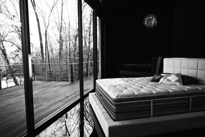 DreaminginBlack:AGoodNight'sSleepwithBeautyrestBlack-Remodelista