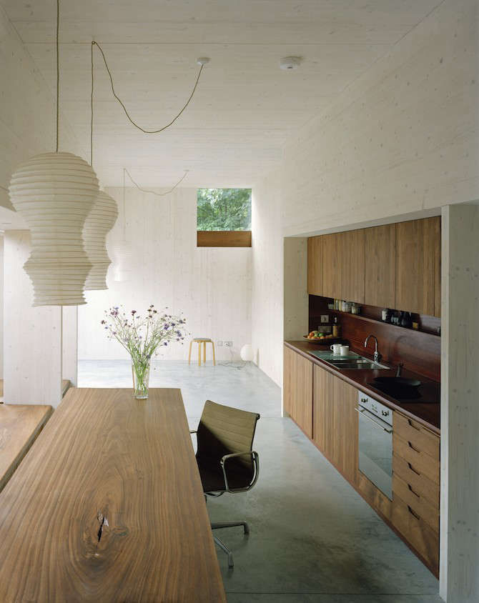 ArchitectVisit:TheStrangeHouseinLondon-Remodelista