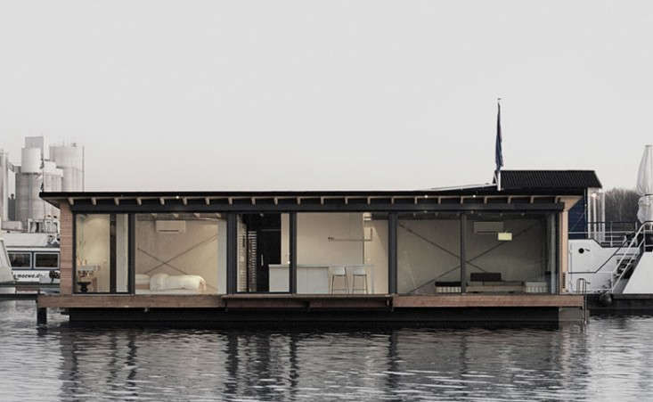 TheUrbanRental:AModernHouseboatinBerlin-Remodelista