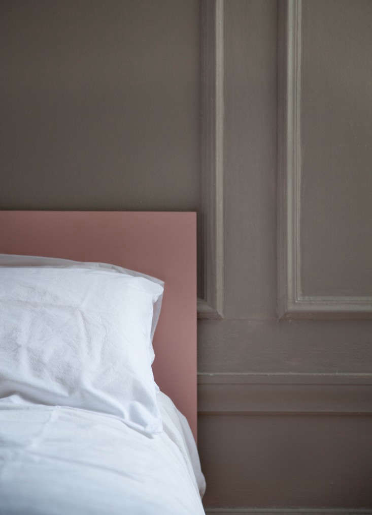 DIY:TheThree-StepPaintedHeadboard-Remodelista