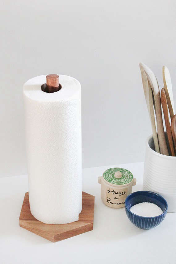 DIY:AGenius(andGlamorous)PaperTowelHolder-Remodelista