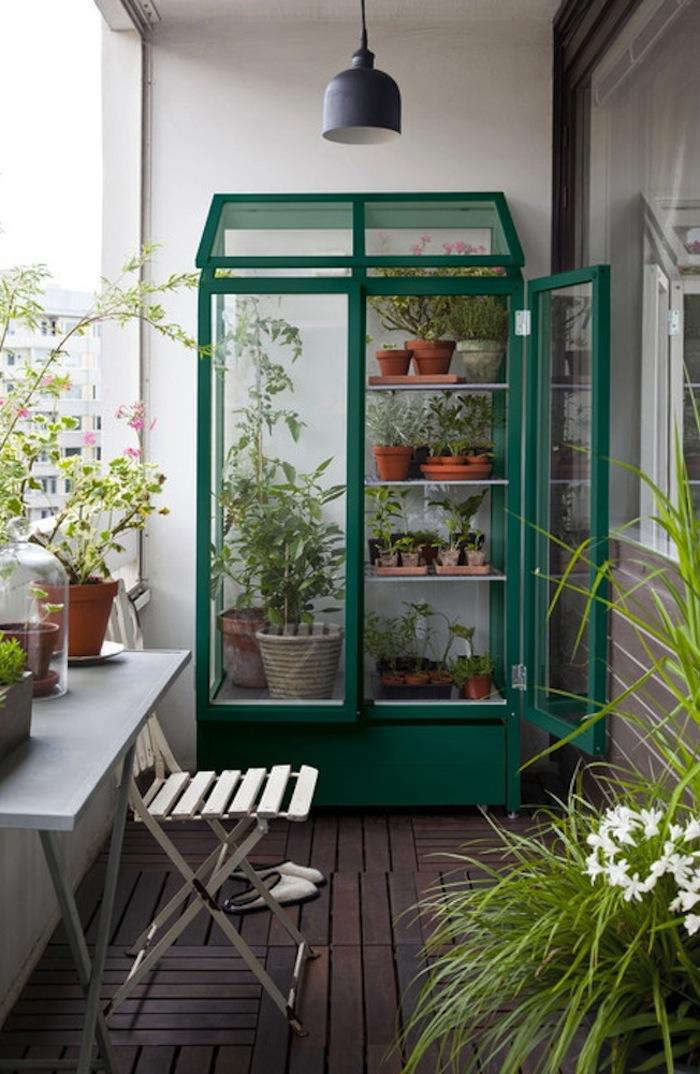 UrbanGardener:AGreenhouseforYourBalcony-Gardenista