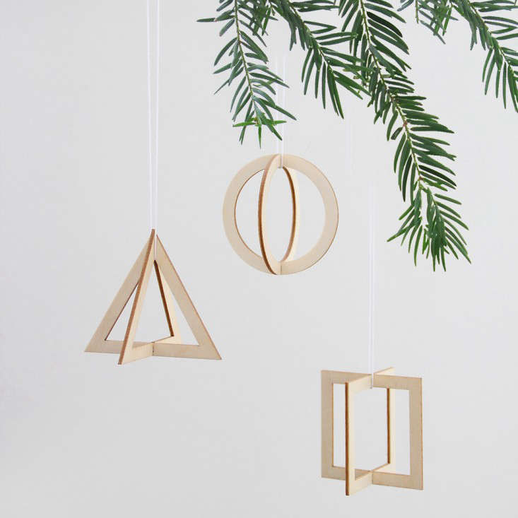 10EasyPieces:HandmadeHolidayOrnaments-Remodelista