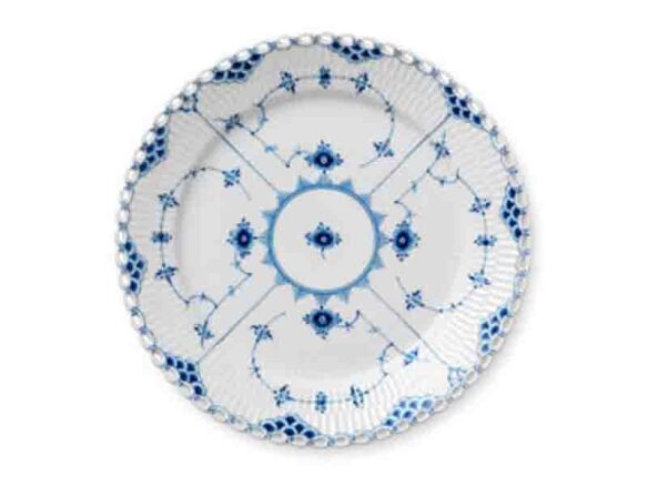 blue fluted full lace plate 16