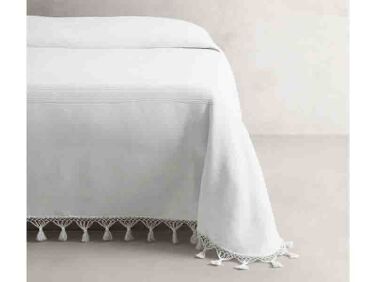 tasseled bedcover banana republis   1 376x282