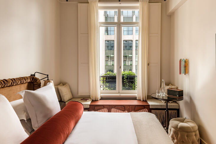 first on the list? château des fleurs, a new hotel near the champs Él 17